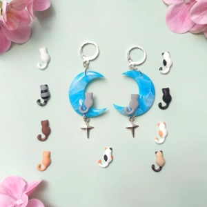 Mond-Ohrringe mit kleinen Katzen (blau)